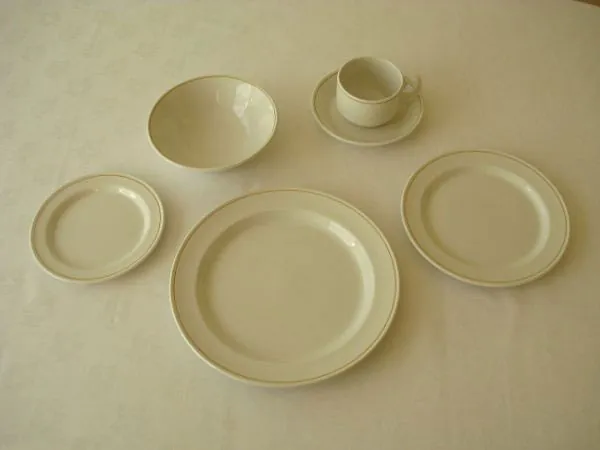 Dinnerware Set, Catering Supplies in Swindon, Wiltshire